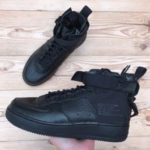 Nike SF AF1 Mid